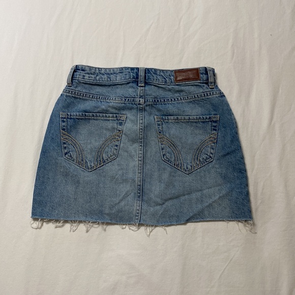 Denim cutoff mini skirt - Picture 2 of 3